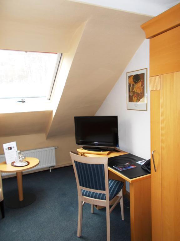 Monteurzimmer Thalfried Ruhla Habitación foto